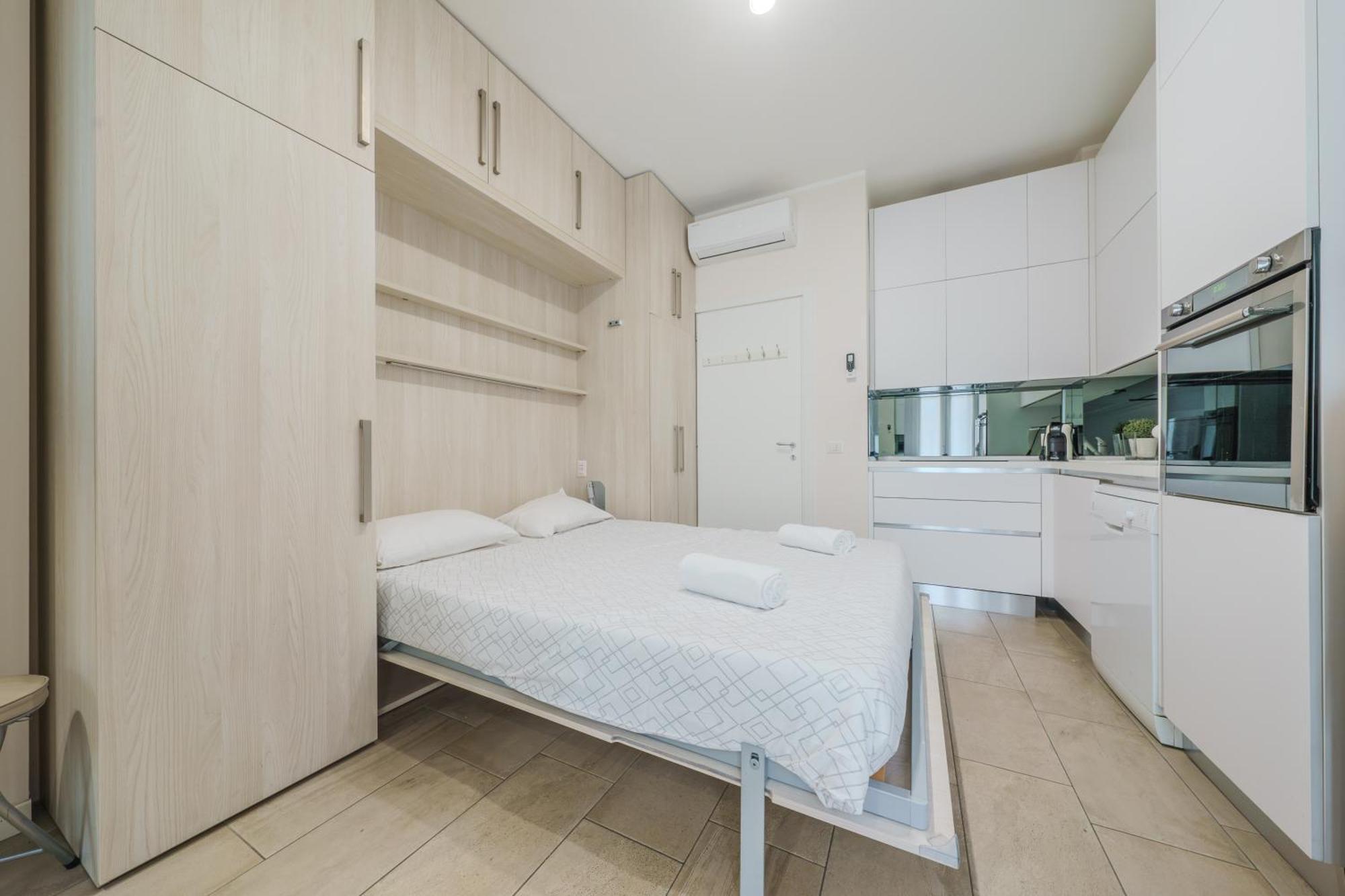 Cristel Apartment - 15 Min Da Milano Cormano Bagian luar foto